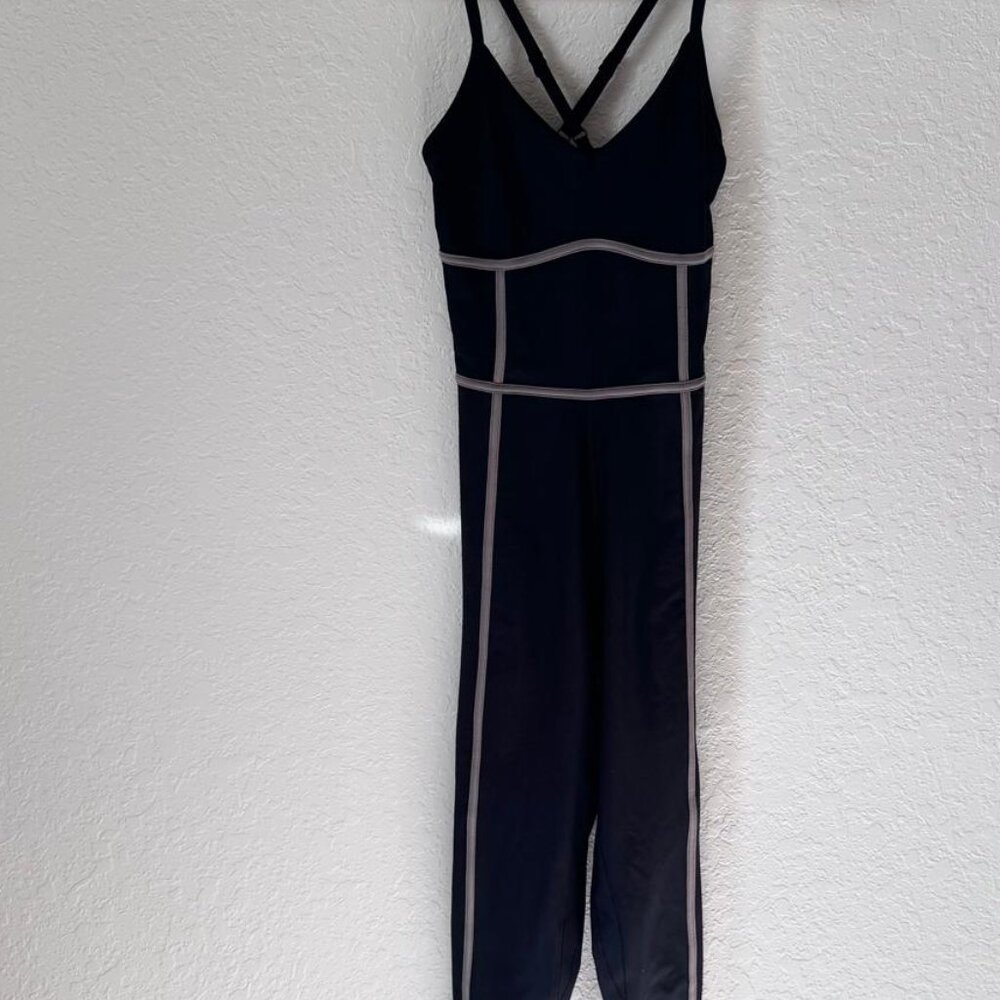 Abercrombie YPB sculptLUX Onesie - Picture 2 of 8